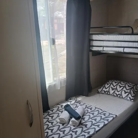 Mobile Paula אתר קמפינג Ražanac